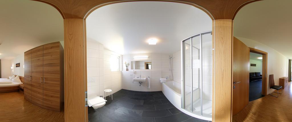 Apart Mountain Lodge Mayrhofen Quarto foto