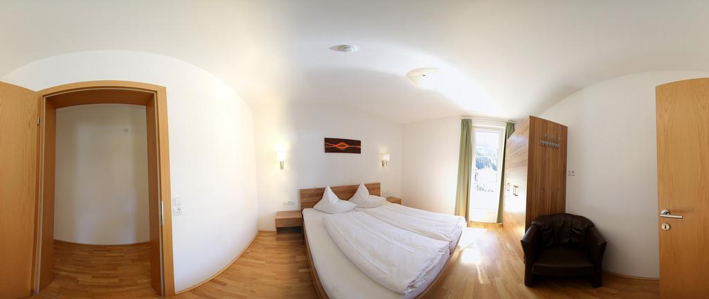 Apart Mountain Lodge Mayrhofen Quarto foto
