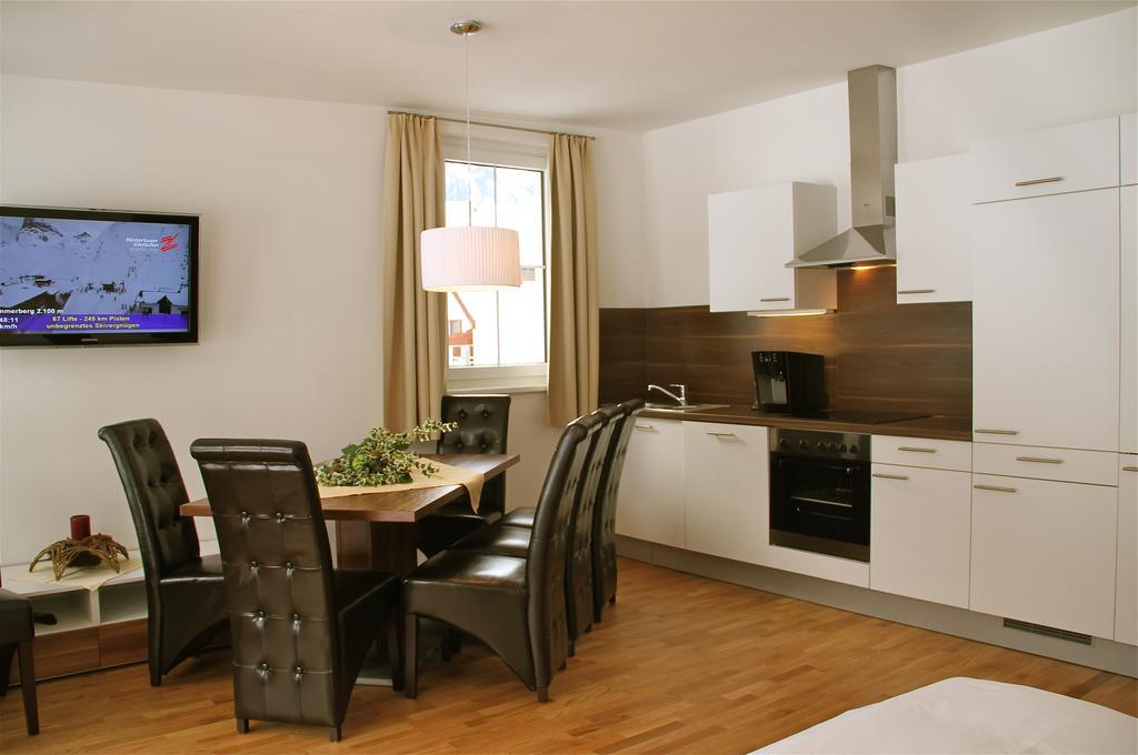 Apart Mountain Lodge Mayrhofen Quarto foto