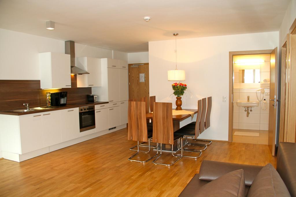 Apart Mountain Lodge Mayrhofen Quarto foto